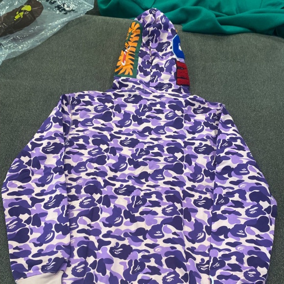 Lavender Bape hoodie - Picture 2 of 9